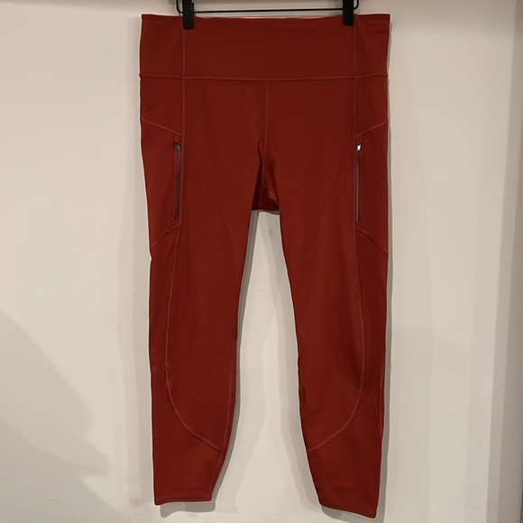 Athleta Rainer Tight - Picture 2 of 4